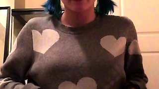 Hot amateur webcam teen masturbates for their fans