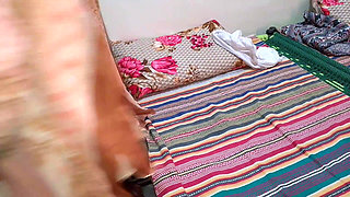 Father-in-law Deliberately Showed His Cock to His Young Daughter-in-law