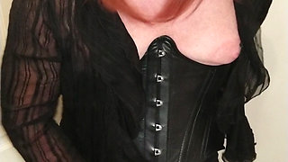 Quick cum crossdress