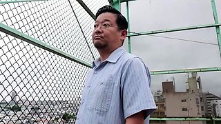 Facial loving teen sucking a big cock close up at home