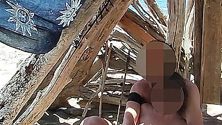 Pussy Flash - Risky Student Session in Beach Canary