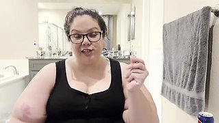 Plump Paradise: Snack N Chat