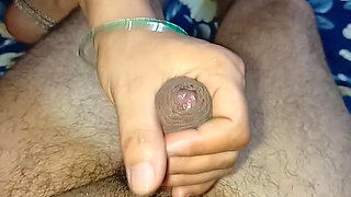 Chodam Pitti ki aaj Samne bhabhi ko bulaya aur FIR bed per Baitha kar chodan Patti ki aaj