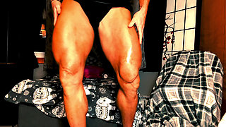 Kandys Muscular Legs Control Your Load
