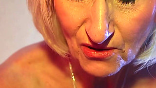 Bestfriends Stepmom Gets Her MILF Pussy Pounded