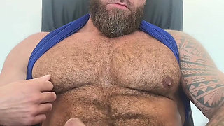 Big Muscle Bear Jerking and Cums