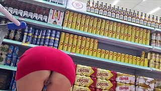 Wife Goes to the Market in Public Without Panties and Shows Herself off!
