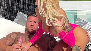 Amazing Canadian MILF Enjoys a Big Hard Dick in Her Wet Pussy! Sarah Harlow