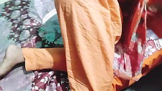 Desi Indian Bhabhi and Servant Sex video