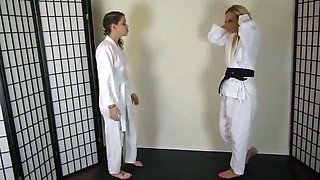 BAILEY PAIGE'S PRIVATE KARATE CLASS WITH ROXIE RAE