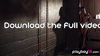 Super-hot ebony teenager Noelle Monique disrobing