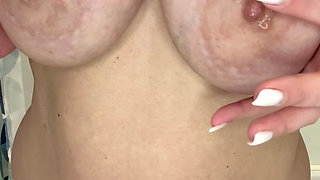 I love showing off my tits to everyone