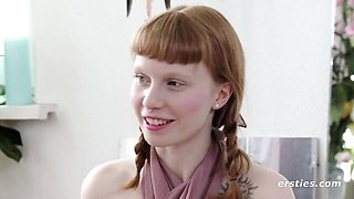 Redhead and brunette learn how to squirt together