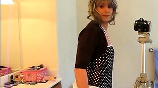 Big Cock Handjob for Crossdresser Samantha