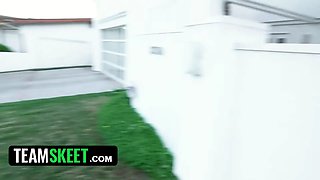 Real estate agent Big Tits black babe Kinsley Karter finally gets to taste a hard milky dong - teamskeet