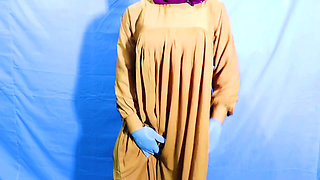 indian hijabi sundari mohila hastomoithun ebong nongra kotha bolche