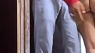 The Girl Called a Plumber to Her House and the Plumber Fucked Her Pussy