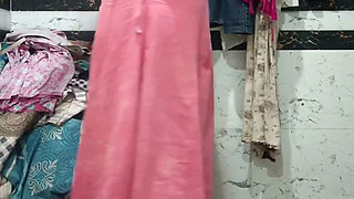 Priya Bhabi Nice Back Side Big Ass Bathing Video