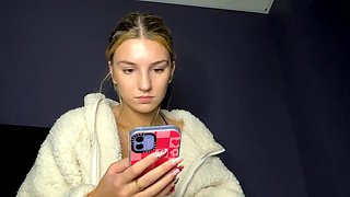 Hottest Amateur 19yo Blonde Teen going solo on Webcam