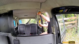Sport blonda gets an assfucking exercise in the back of a taxi - fake taxi