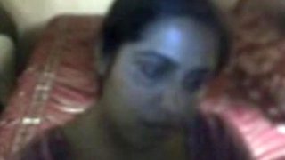 Arab Indian Webcam Girl Shows Off Her Amazing Boobs