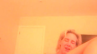 Horny After Dirty Chat with a Complete Stranger, I Made Myself Cum for Him