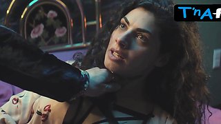 Nya De La Rubia Bootie, Titties Gig in Toro