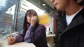 お色気フェロモン出まくりのHカップ巨乳美人妻の乳房のフワフワ