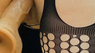 Exclusive fuck of a milf sex machine in a park near the airport