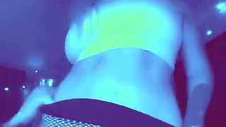 Rosie's Camel-toe Makes a Debut