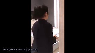 Cewek Hijab Indo Oral Pleasure Sama Bule