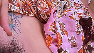 Amo Morbia - Windy up the Skirt Iv