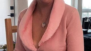 Hot Preview - Tapping My Best Friend's Mom While He's at the Gym