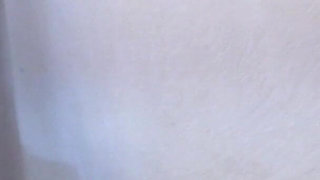 Casting Erin Electra