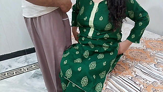 Desi Maid Aunty Sex with Owner