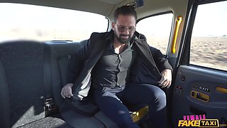 Angel Wicky’s Blonde Passion in Taxi with Heat