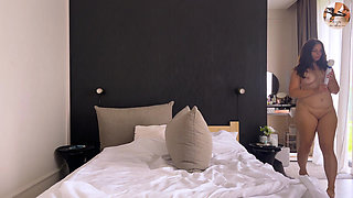 Home Alone Amateur Wife Rides Hitachi on Pillow