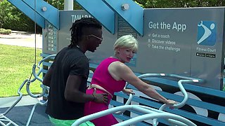 DDWhitexx Fucks Seka Black After Gym