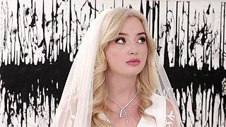Bride and groom swap vows then positions in HD