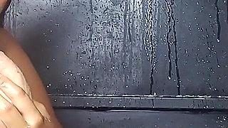 High Pressure Milk Spray!