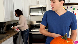 Pumpkin Fuck - S3e11