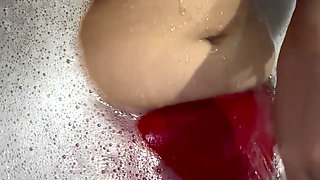 Indian BBW Bhabhi Taking Shower in Bathtub Showing Her Huge Boobs and Pussy