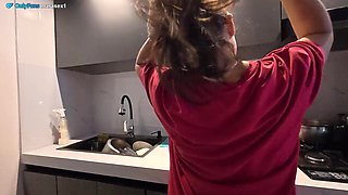 MaRaSexx Creampies Clothed Roommate After Dress Switch