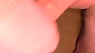 A Amteur German Housewife Handjob Cumshot Video and Nice Feet