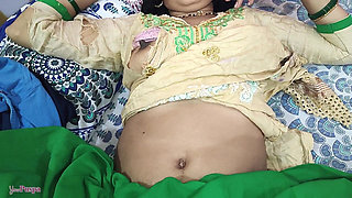 Maid Was Cleaning Her Boss Room Just Then Tear Her Salwar on Bed for Pussy Appeared Through Salwar Boss Fucked Hard