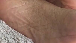 Soles Tease & Flex