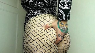 Big-Ass Tattooed Amateur's Solo Webcam Show