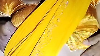 Hot Indian Kamwali Bai Romance in Yellow Saree
