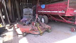 Milf seduced guy with massive cock and fucks at the barn