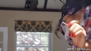 Gorgeous Ebony Gets Caught Masturbating And Fucked Hard - Kiki Minaj And Danny D